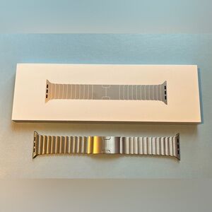 Apple Silver Link Bracelet Band. 42mm-45mm.